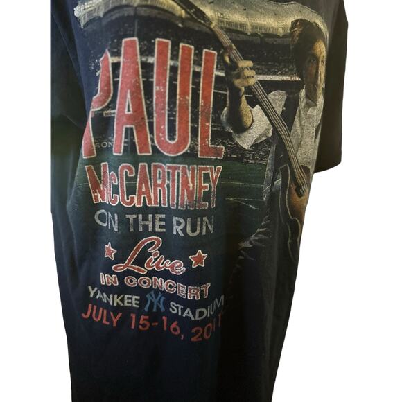Paul McCartney On the Run Concert Tee Yankee Stadium 2011, Size M Unisex - Picture 2 of 6